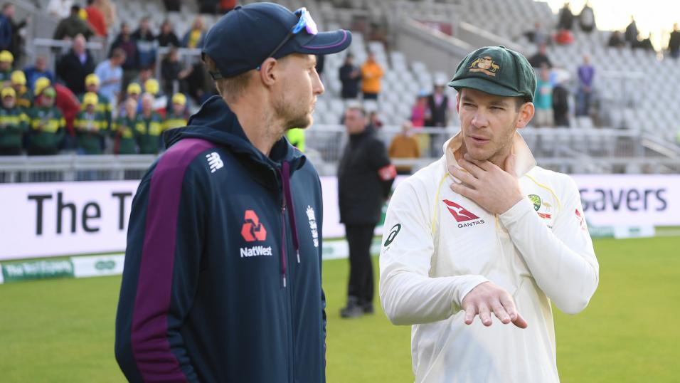 Joe Root and Tim Paine in discussion